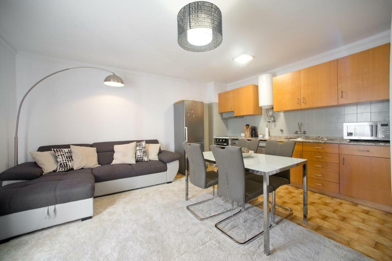 Beach 2Min Walk Apartment Portimao Luaran gambar